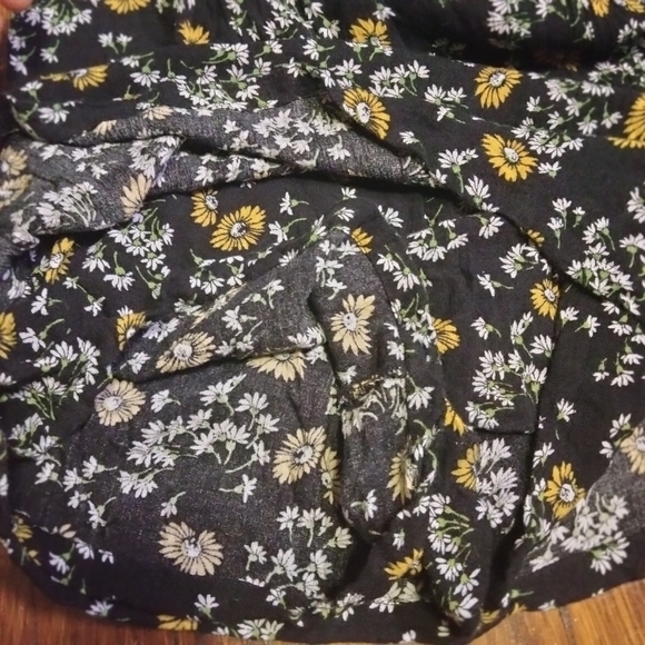 Free People Jinx Black Floral Cutout Tie Front Skirted Romper Size 2 - Picture 6 of 11